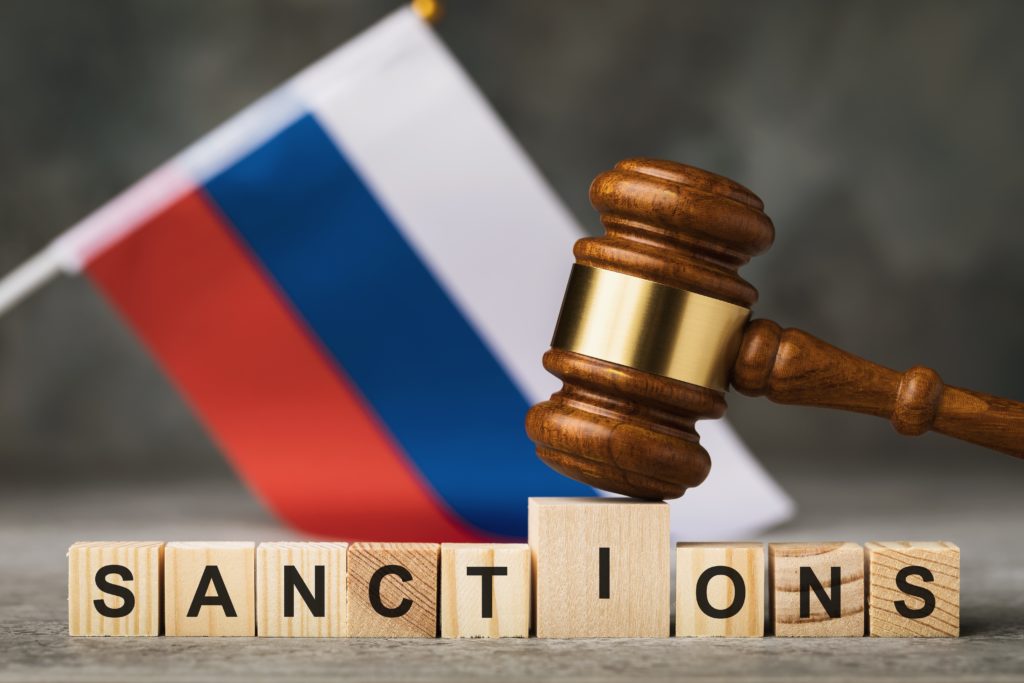 Sanctions urge Russians to ask for remittances